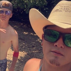 Meet your Posher, Andrew